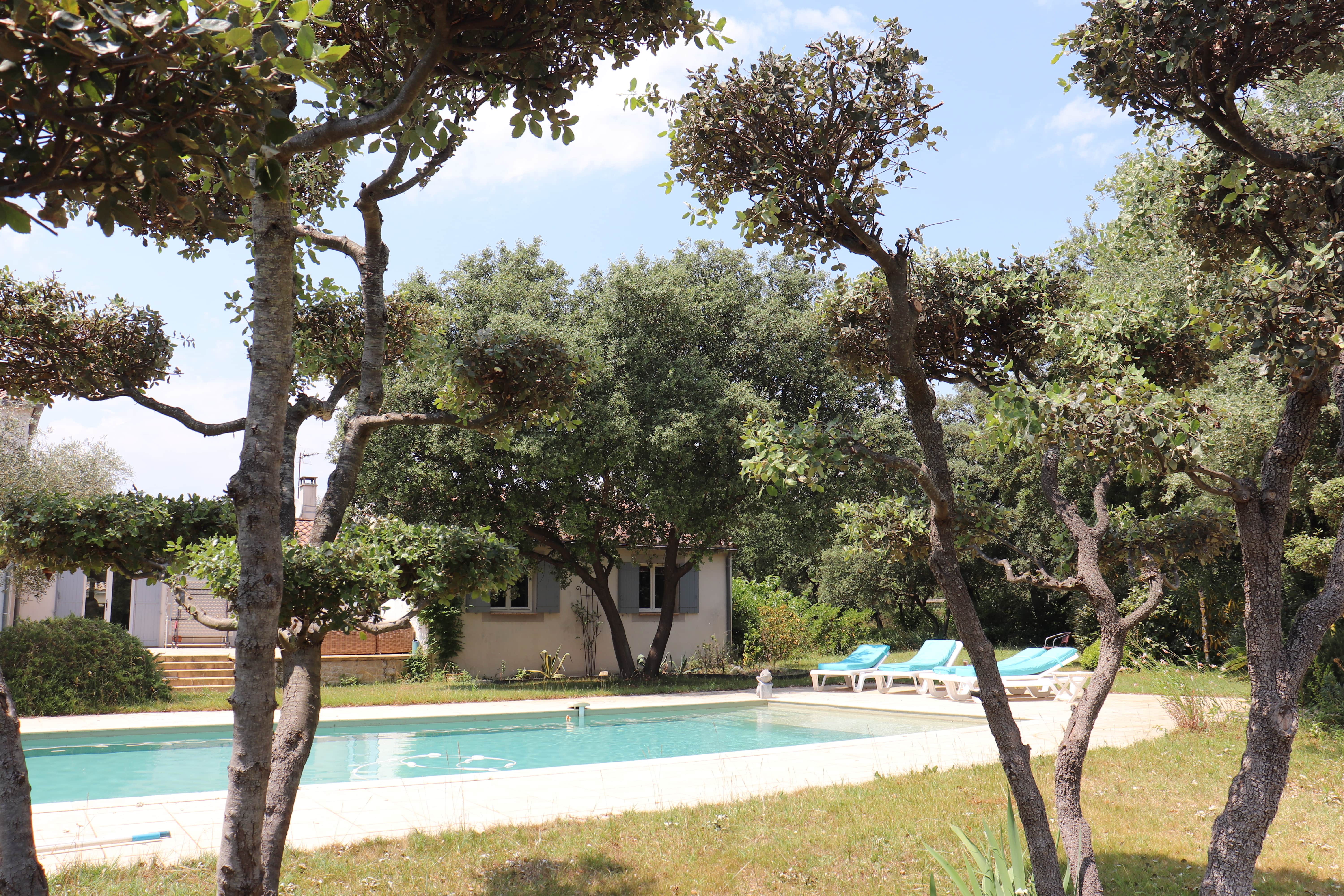 Piscine et arrière Maison de Valérie